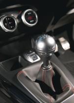 Alfa Romeo Giulietta Cloverleaf 2010 года (UK)